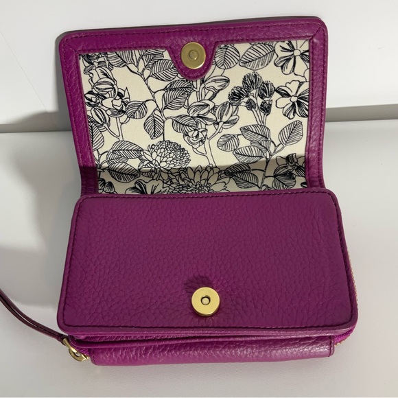 Vera Bradley Full Zip & Snap Closure Wallet Fabric Interior Cash & Card Slots - Picture 5 of 15